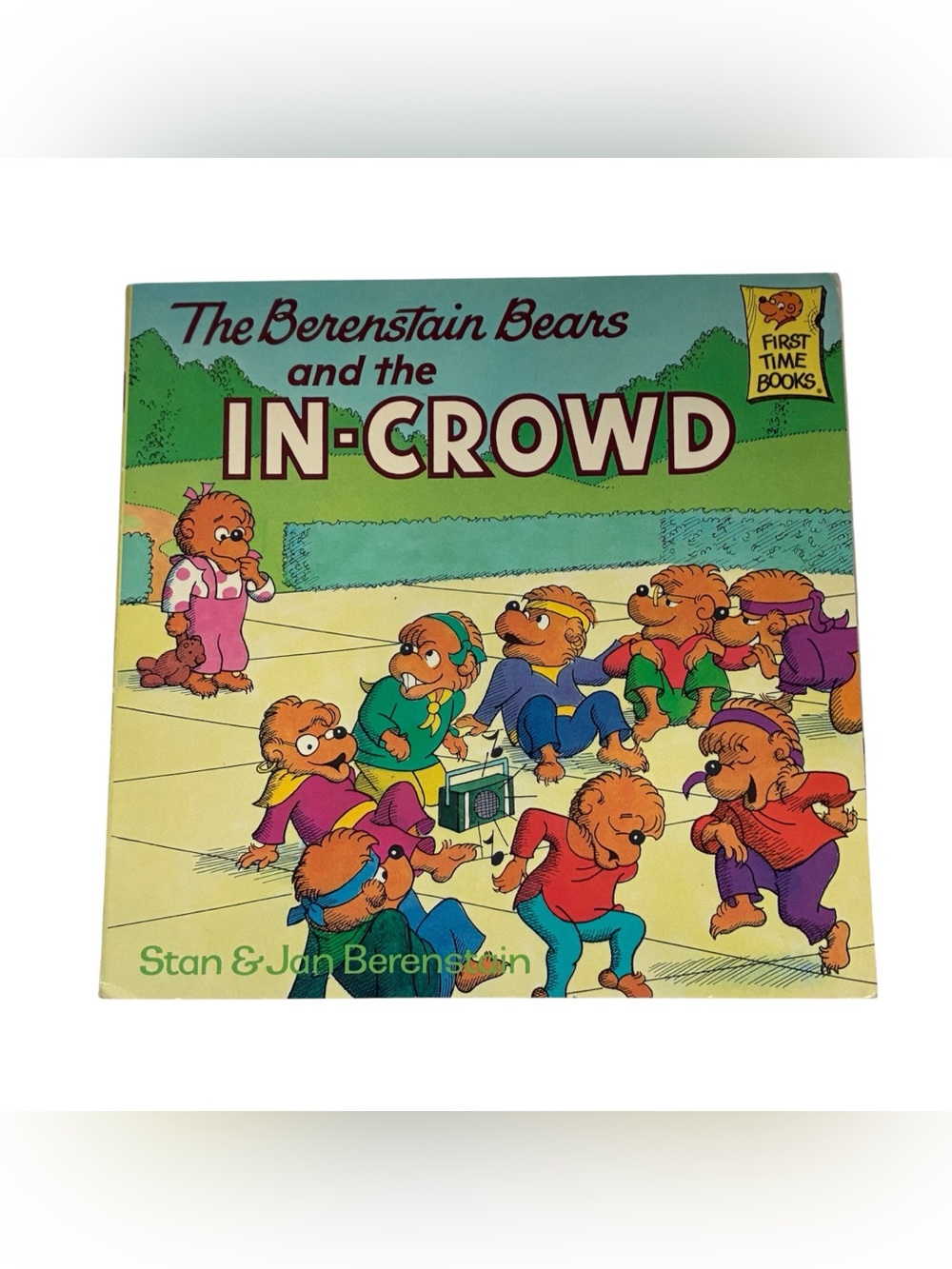 6/$20🎉 VINTAGE BERENSTAIN BEARS ‘THE IN CROWN’ CHILDREN’S BOOK